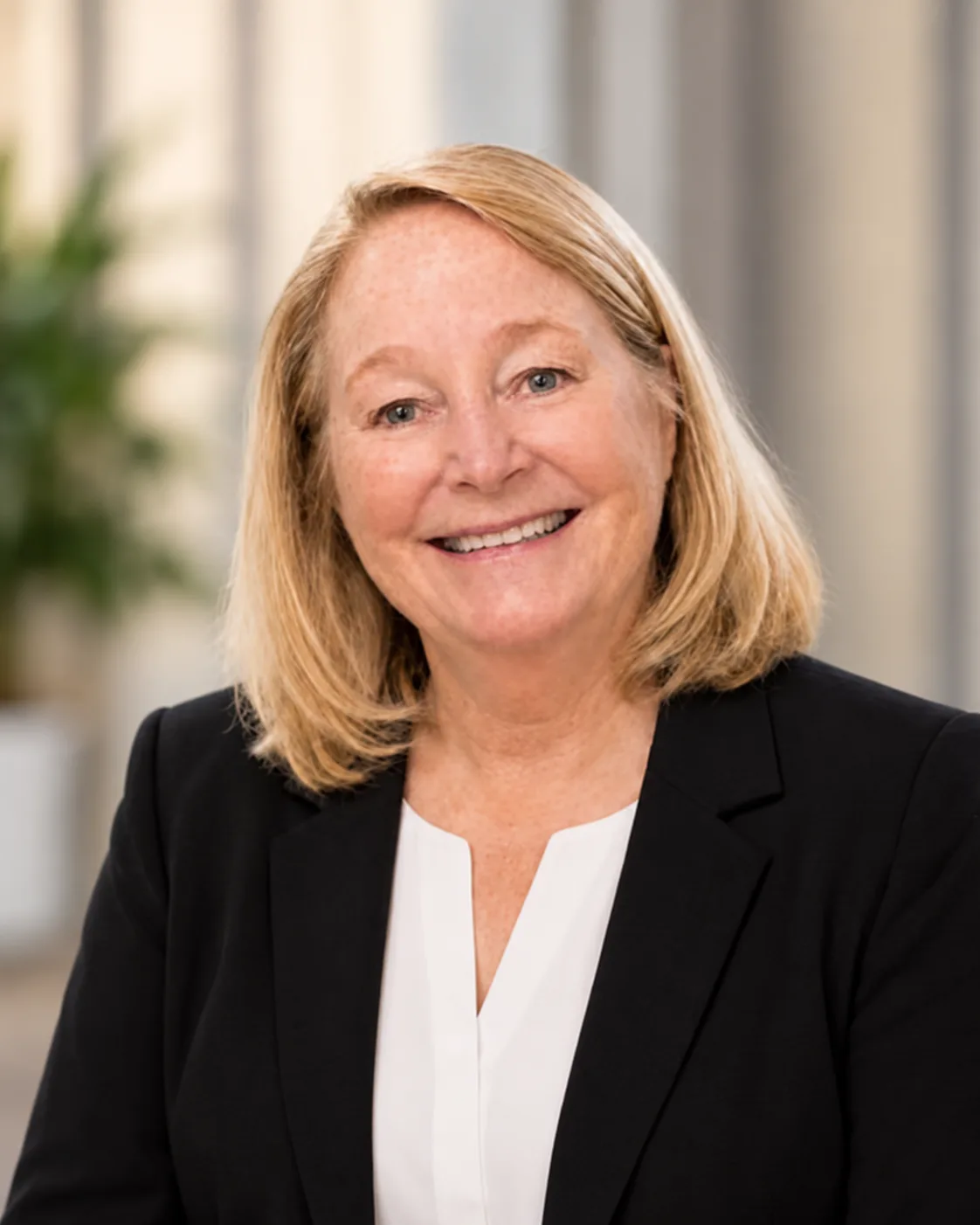 Julie McGowan, CPA, Tax Senior and Audit Consultant